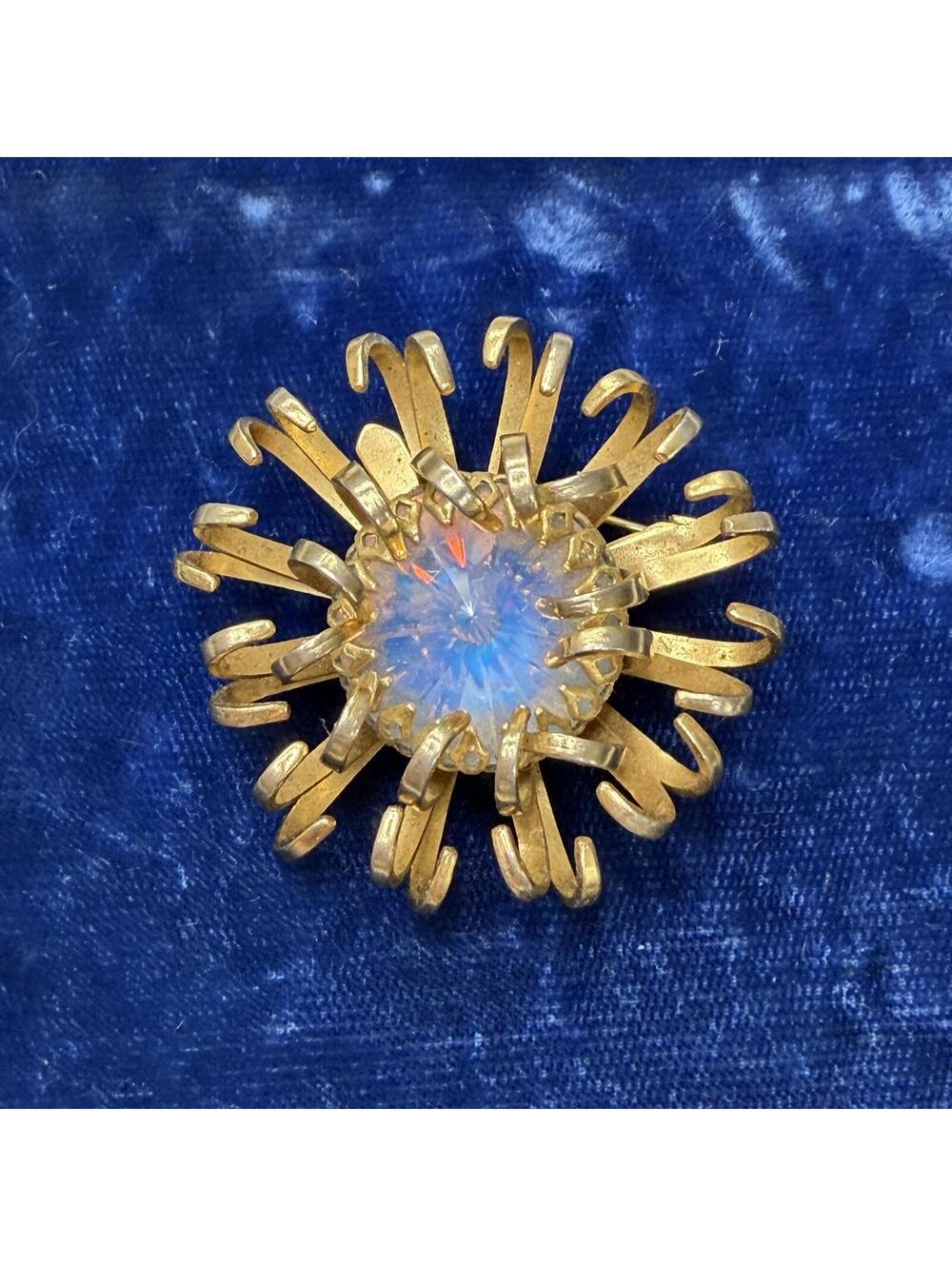 Sarah Cov 1969 mystic rhinestone flower brooch vintage